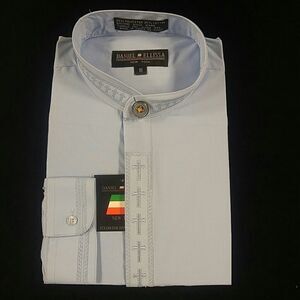BOY'S BANDED COLLAR DRESS SHIRT. SIZE 18